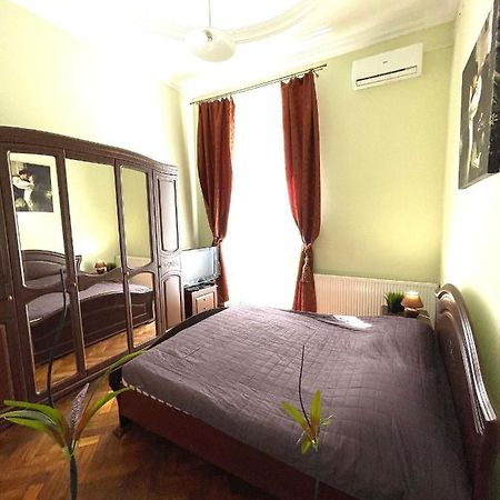 3 Rooms Apartments In The City Centr Lviv Eksteriør billede