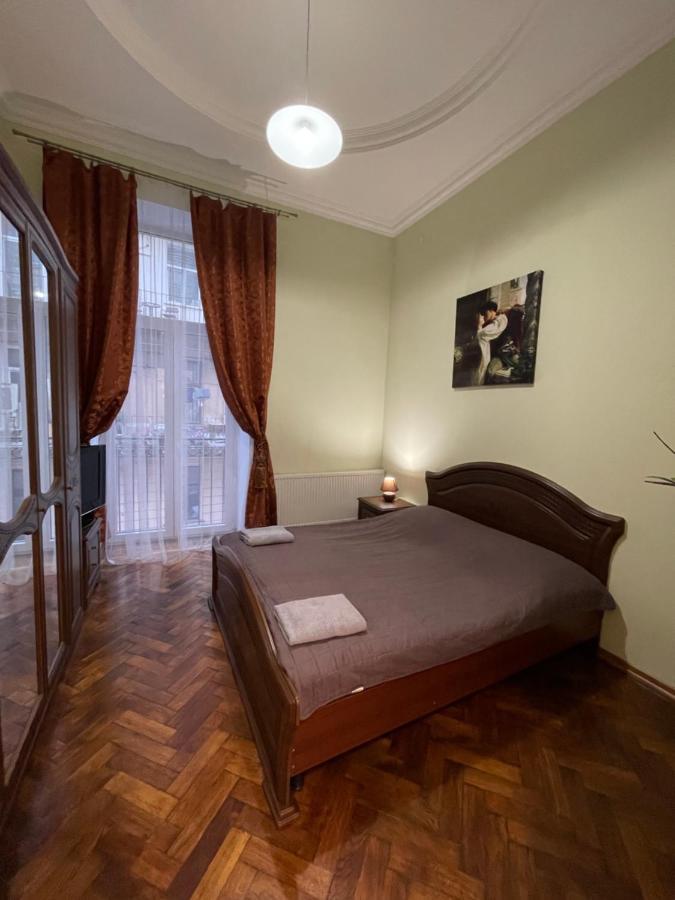 3 Rooms Apartments In The City Centr Lviv Eksteriør billede