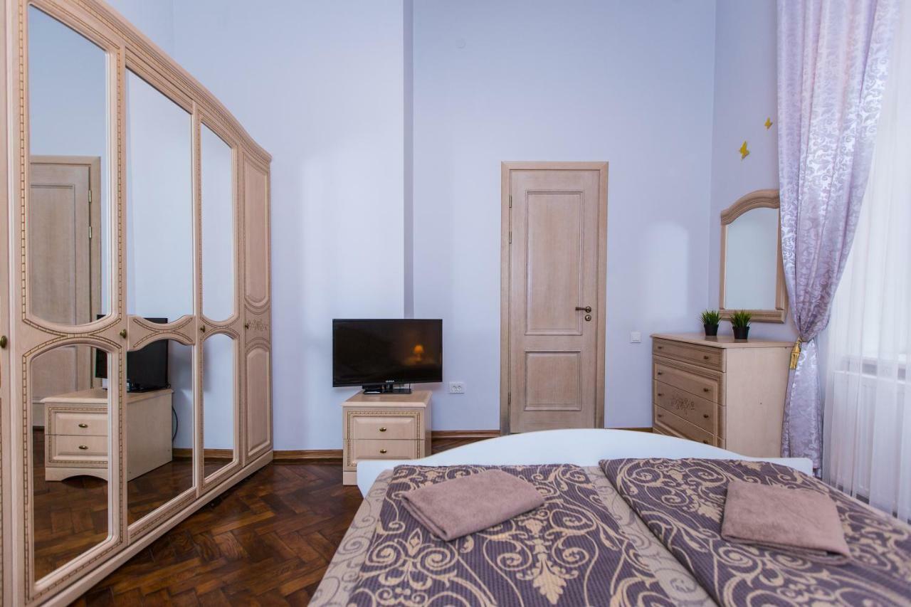 3 Rooms Apartments In The City Centr Lviv Eksteriør billede