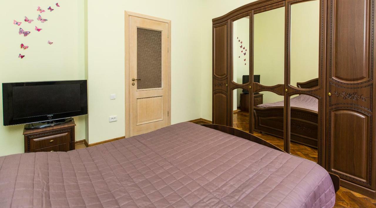 3 Rooms Apartments In The City Centr Lviv Eksteriør billede