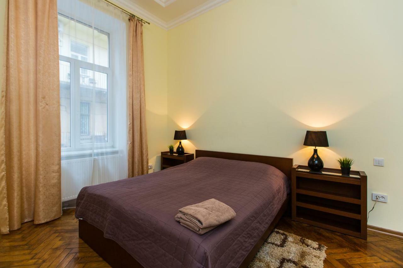 3 Rooms Apartments In The City Centr Lviv Eksteriør billede