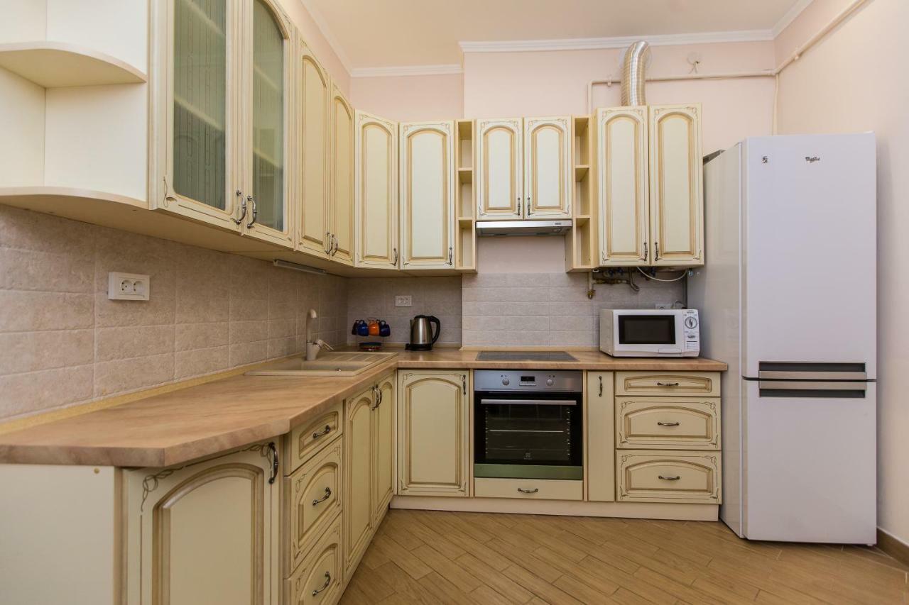 3 Rooms Apartments In The City Centr Lviv Eksteriør billede