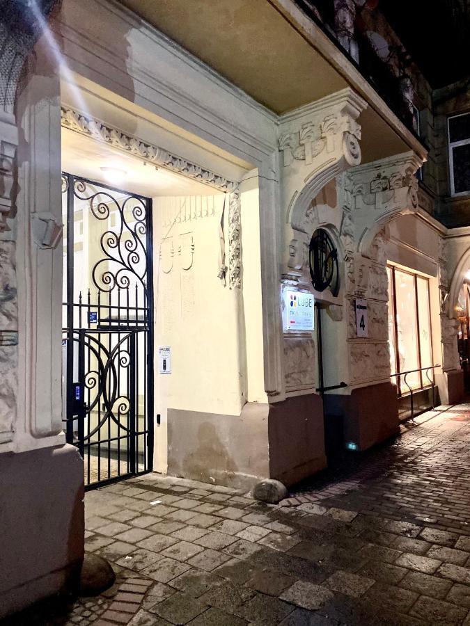 3 Rooms Apartments In The City Centr Lviv Eksteriør billede